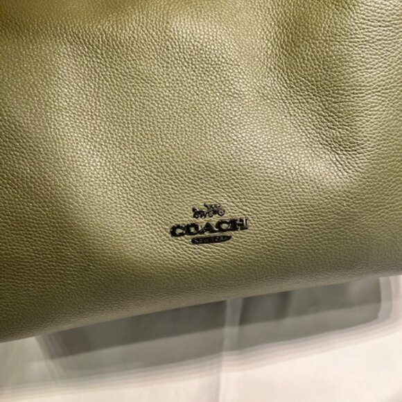 COACH Hadley Hobo - Picture 2 of 9